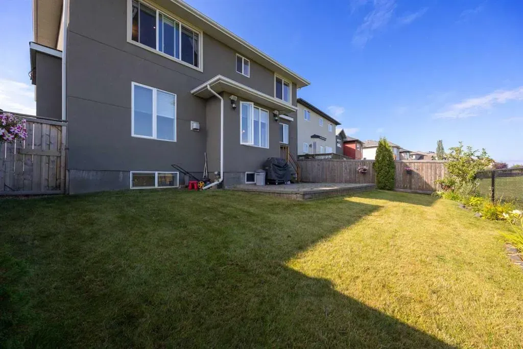340 Fireweed Crescent