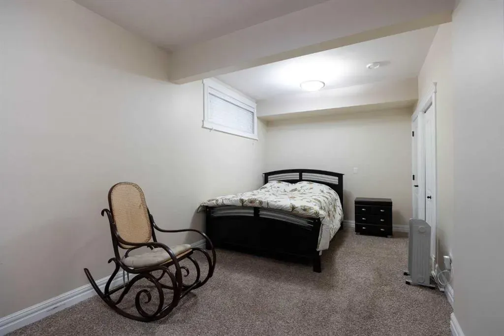 340 Fireweed Crescent