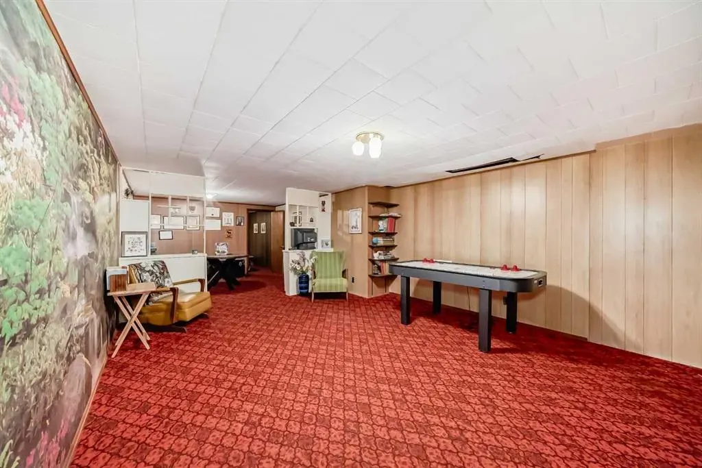51 Ferncliff Crescent SE