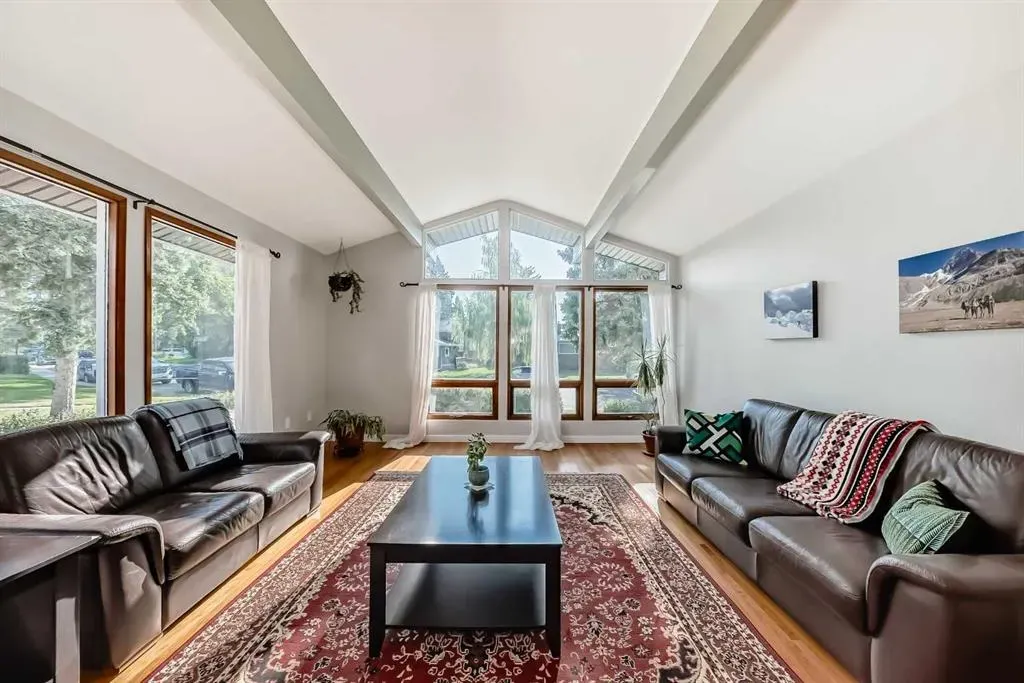 51 Holden Road SW