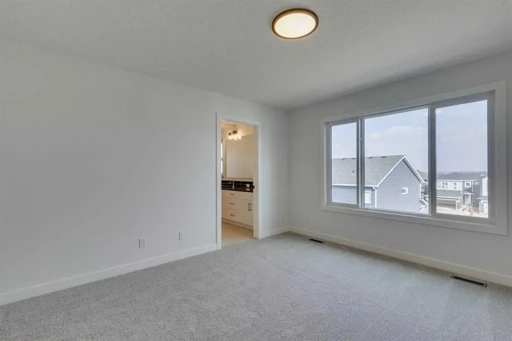104 Amblefield Grove NW