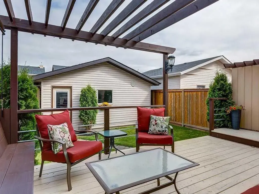 50 Bridlecrest Gardens SW