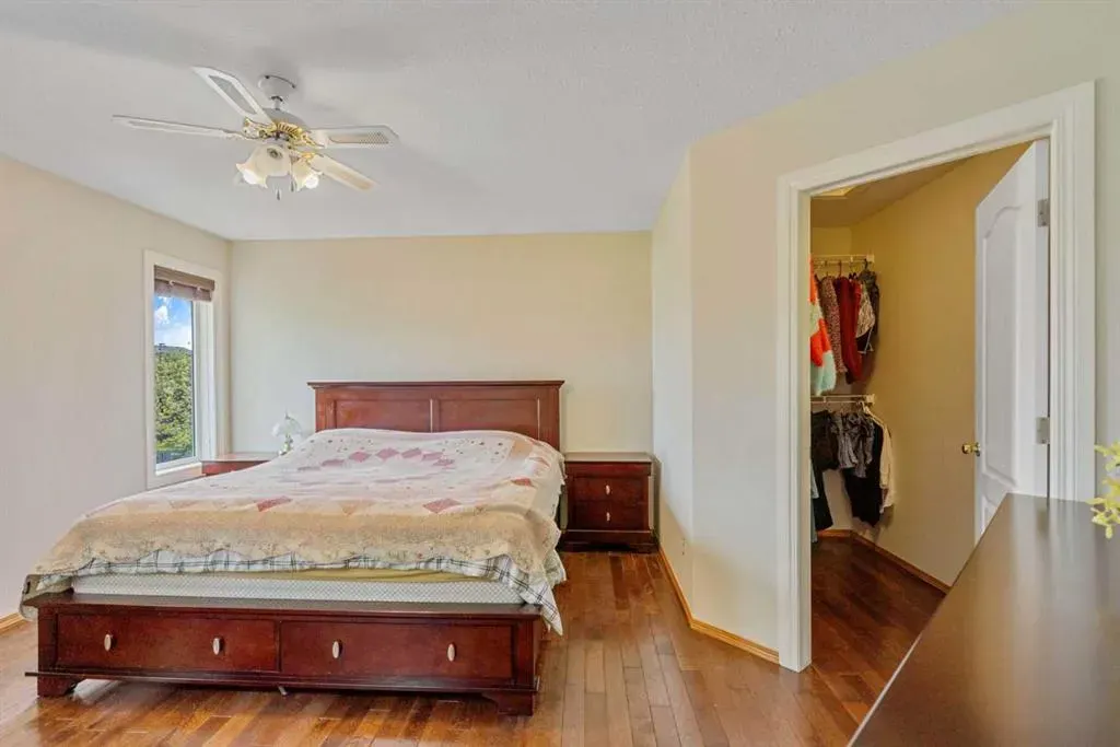 175 Panorama Hills Close NW