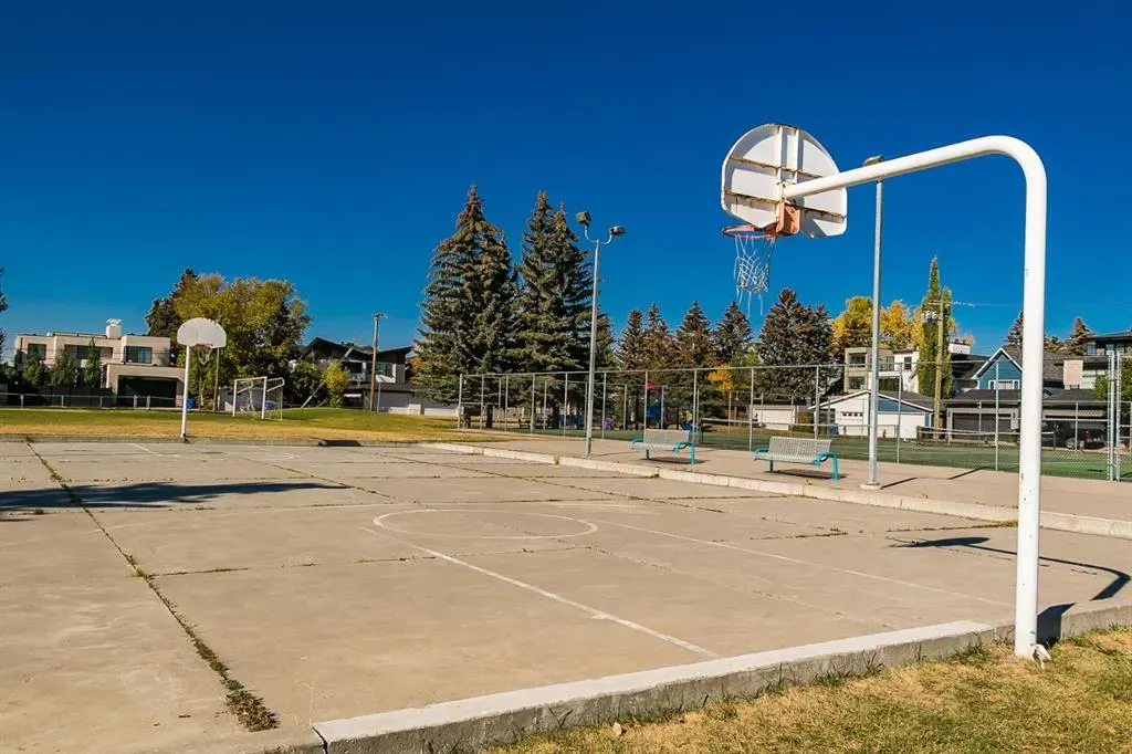 60 38a Avenue SW, #305
