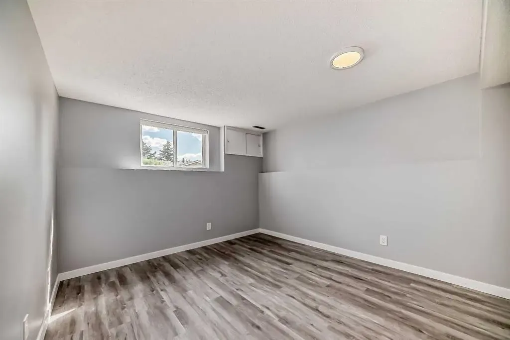 128 Castlebrook Rise