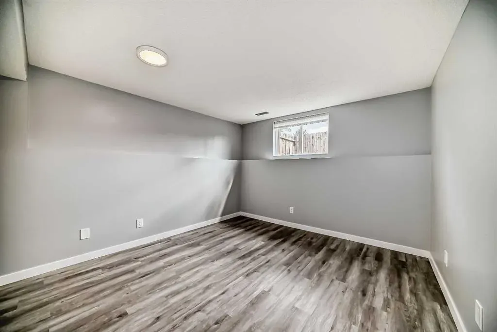 128 Castlebrook Rise