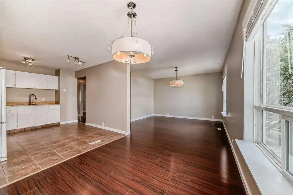 128 Castlebrook Rise
