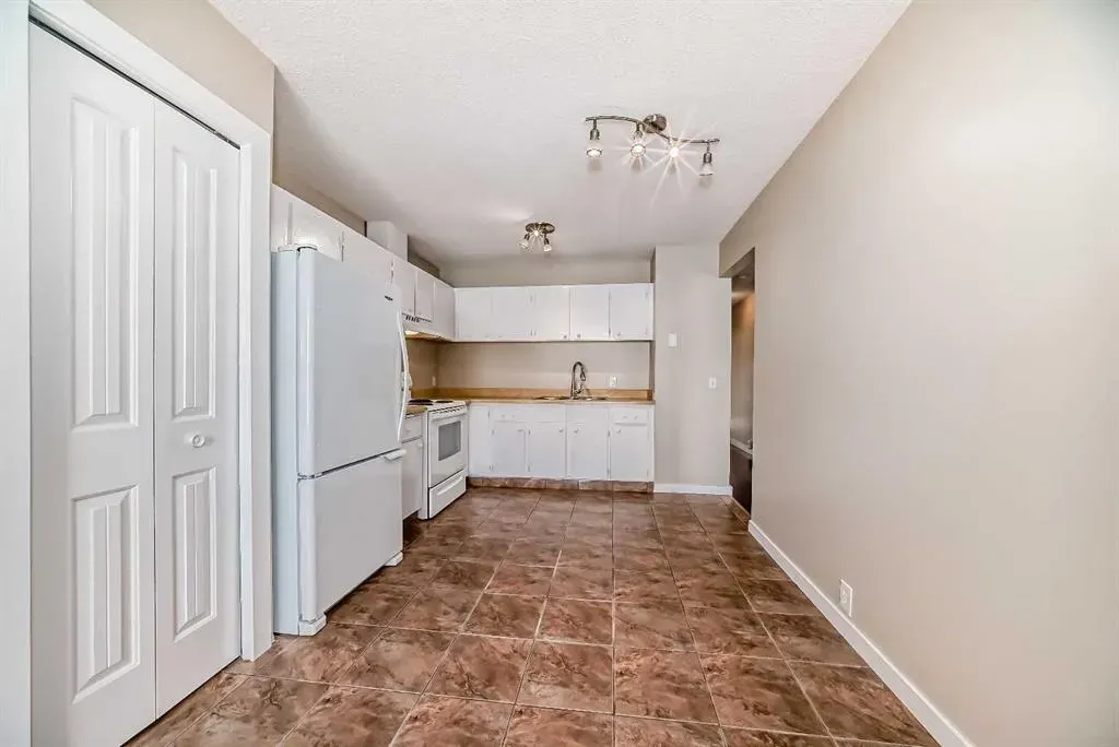128 Castlebrook Rise