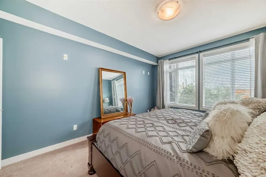 1005A Westmount Drive, #105