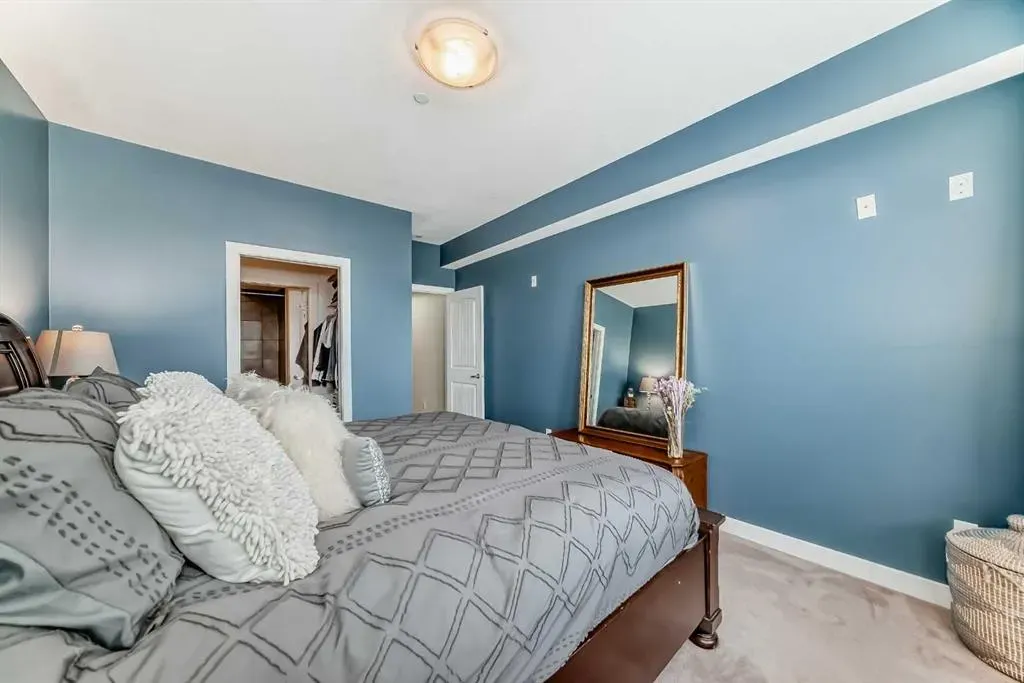 1005A Westmount Drive, #105