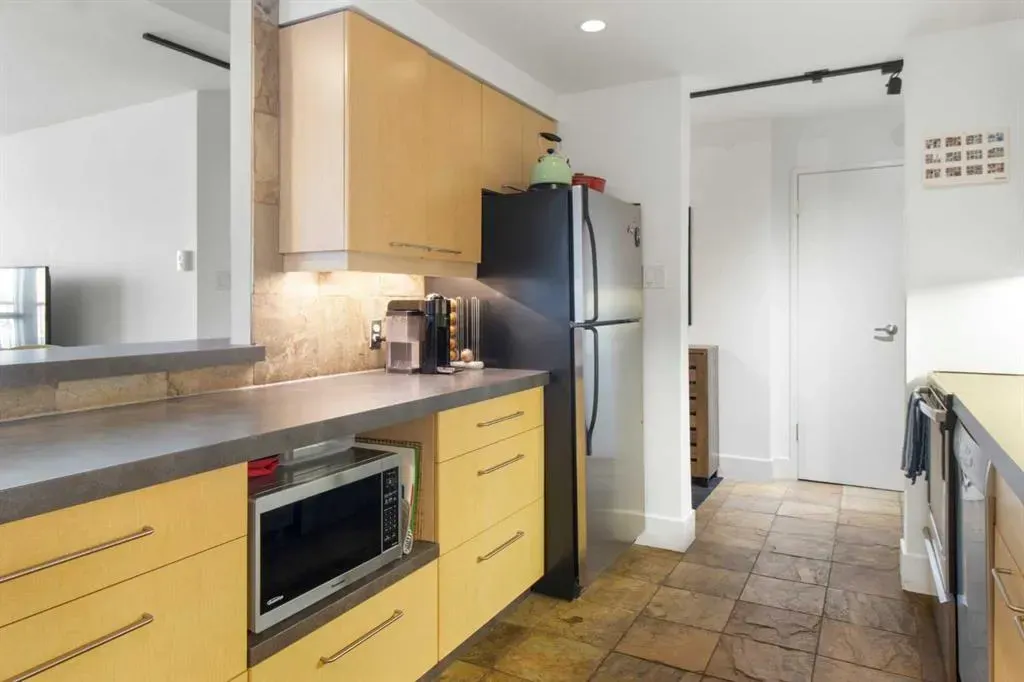 133 25 Avenue SW, #7B