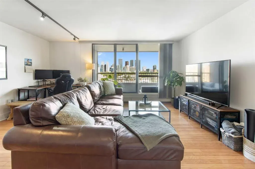 133 25 Avenue SW, #7B