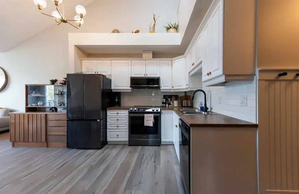 6148 Bowness Road NW, #303