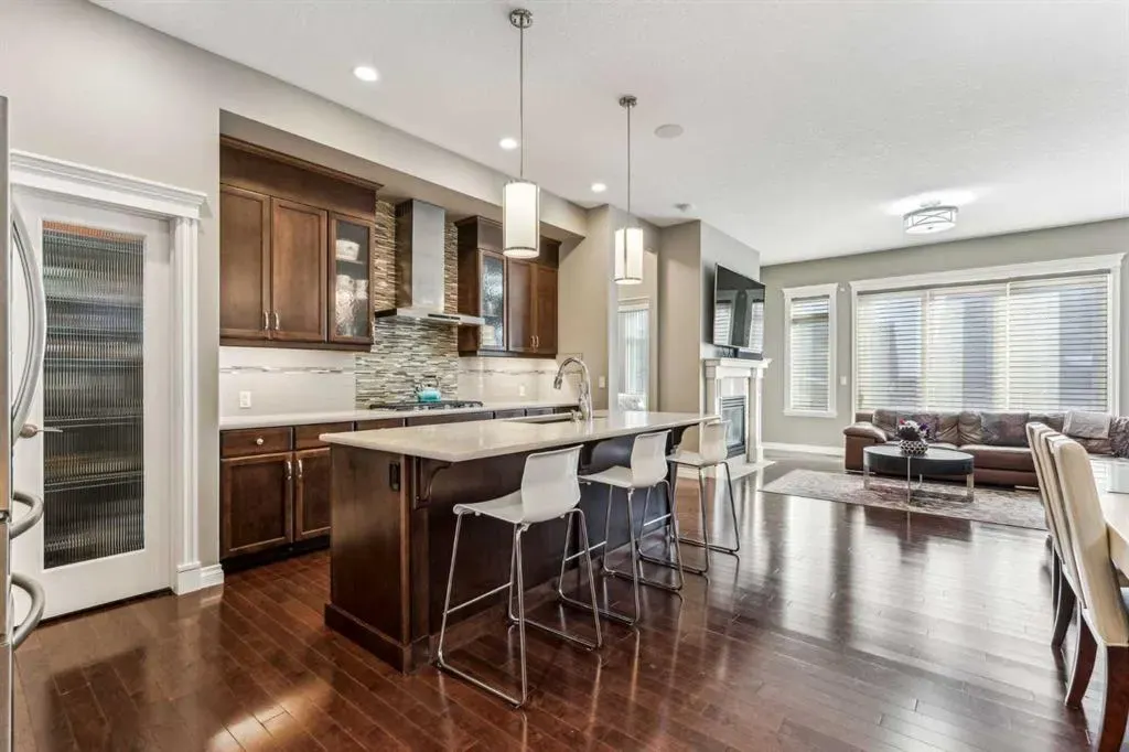 318 Mahogany Manor SE