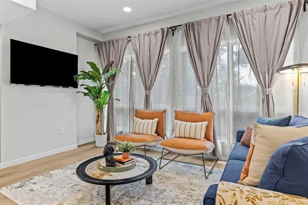 506 Bow Valley Trail, #4