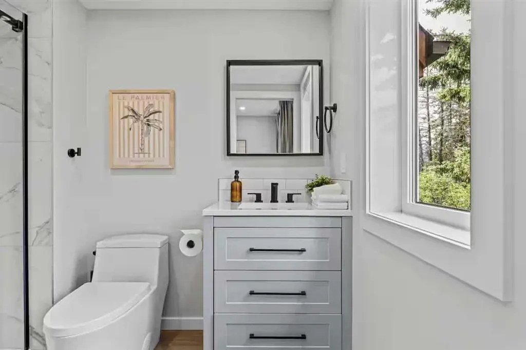 506 Bow Valley Trail, #4