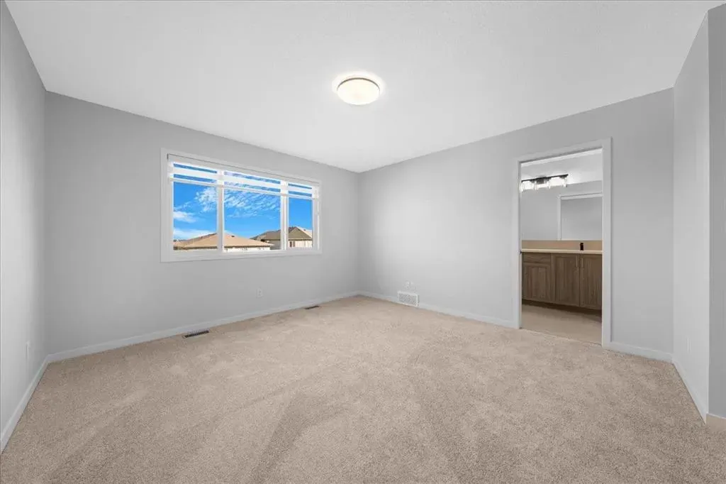 30 Herron Street NE