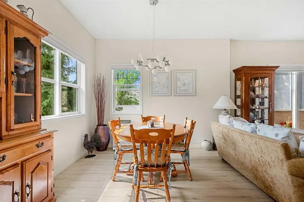 33 Parkridge View SE