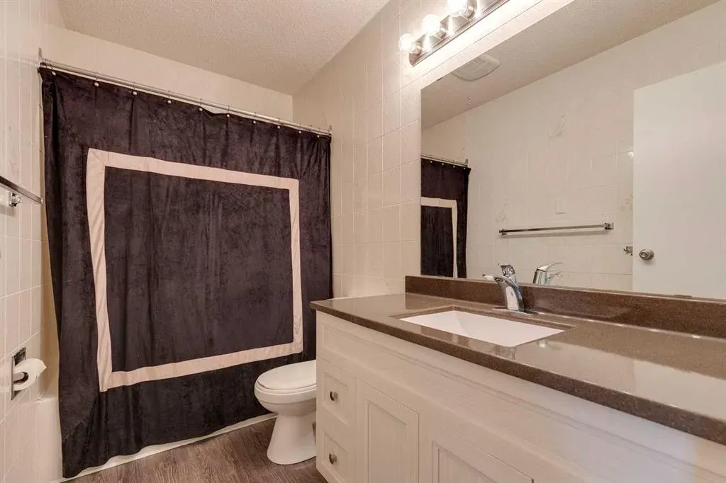 3015 51 Street SW, #5