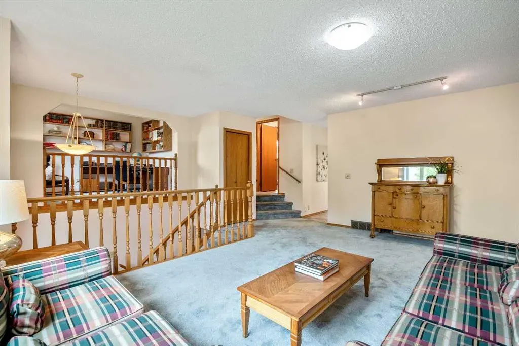 214 Fairway Drive NW