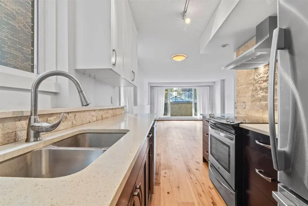 120 24 Avenue SW, #101