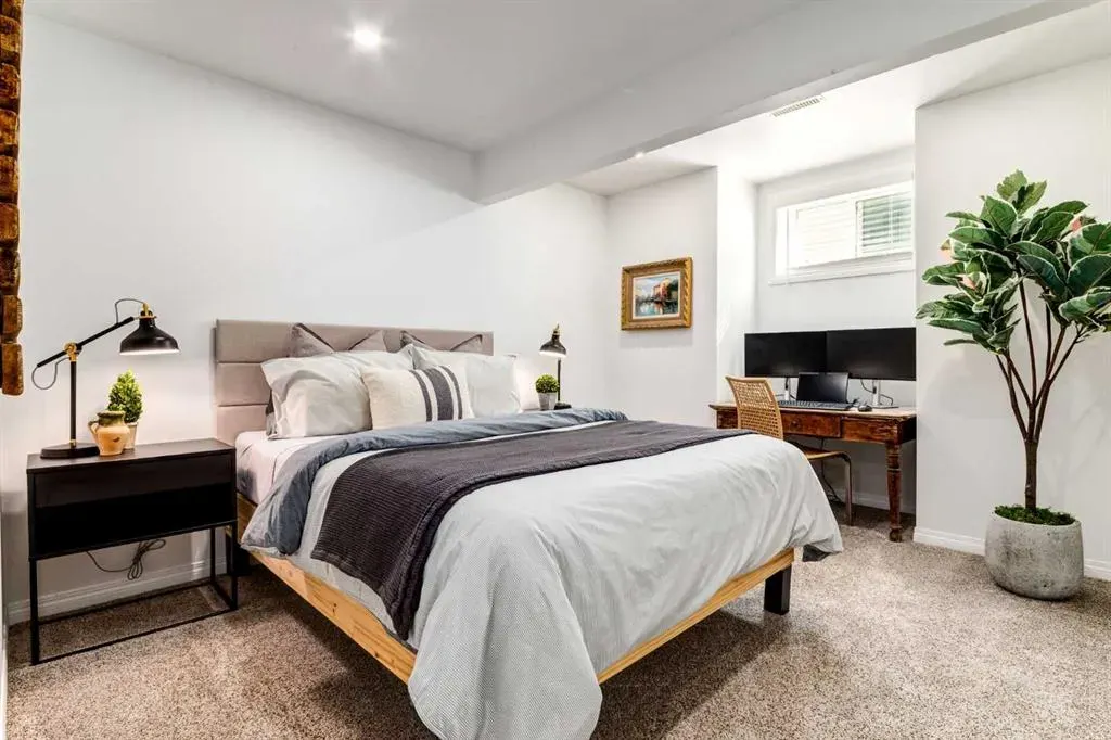 37 Prestwick Park SE