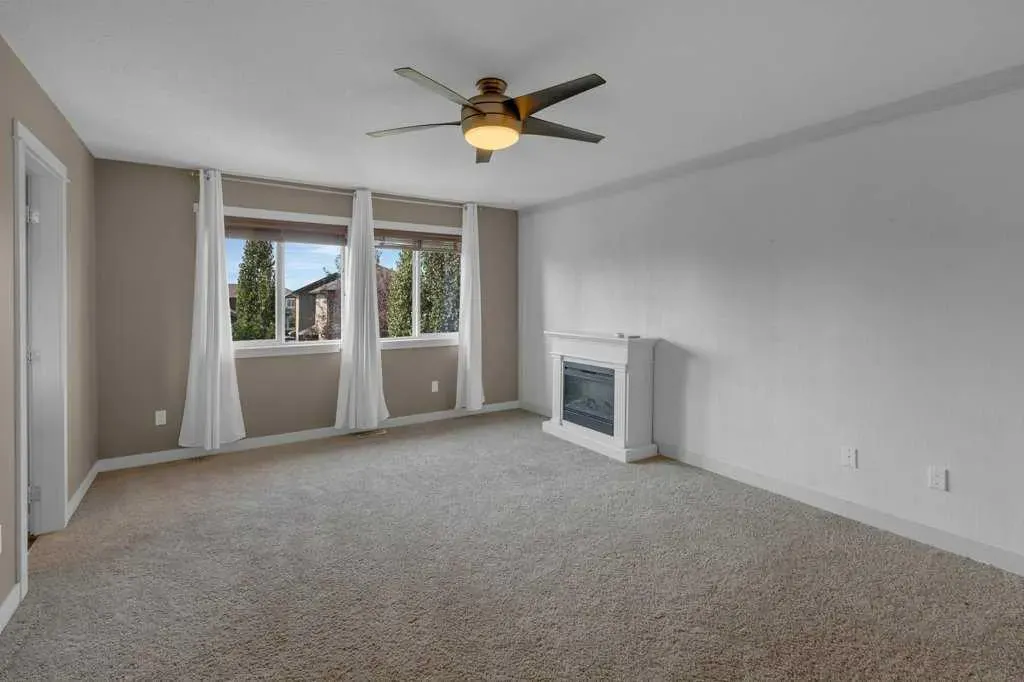 17 Luxstone Rise SW