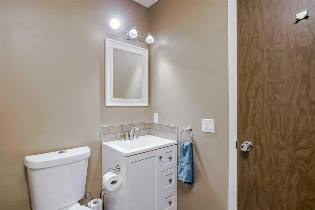 99 Midpark Gardens SE, #25