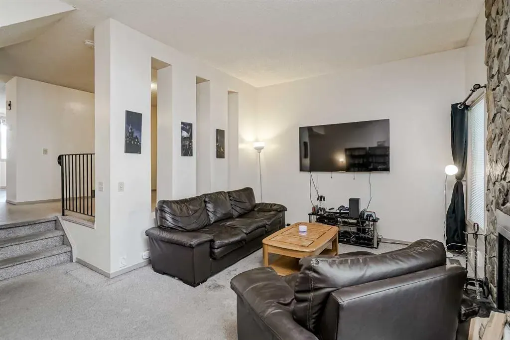 99 Midpark Gardens SE, #25
