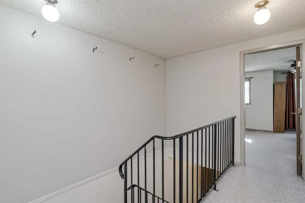 99 Midpark Gardens SE, #25