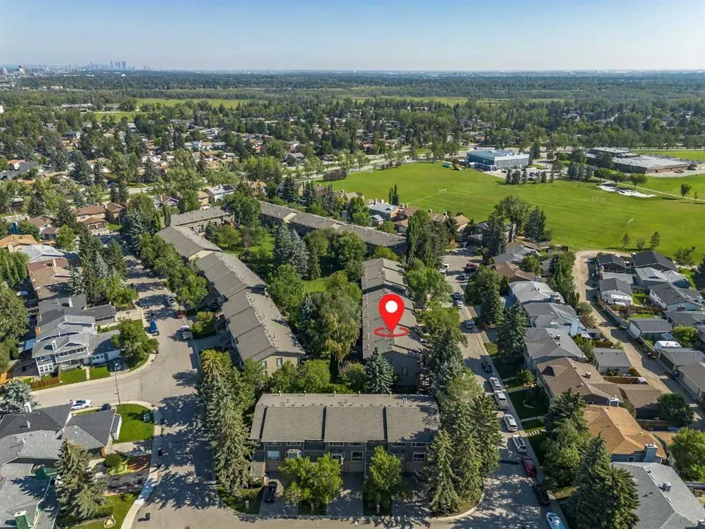 99 Midpark Gardens SE, #25