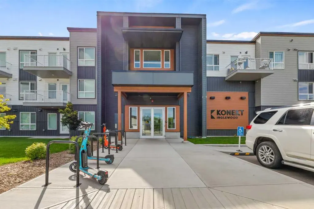 1605 17 Street SE, #302