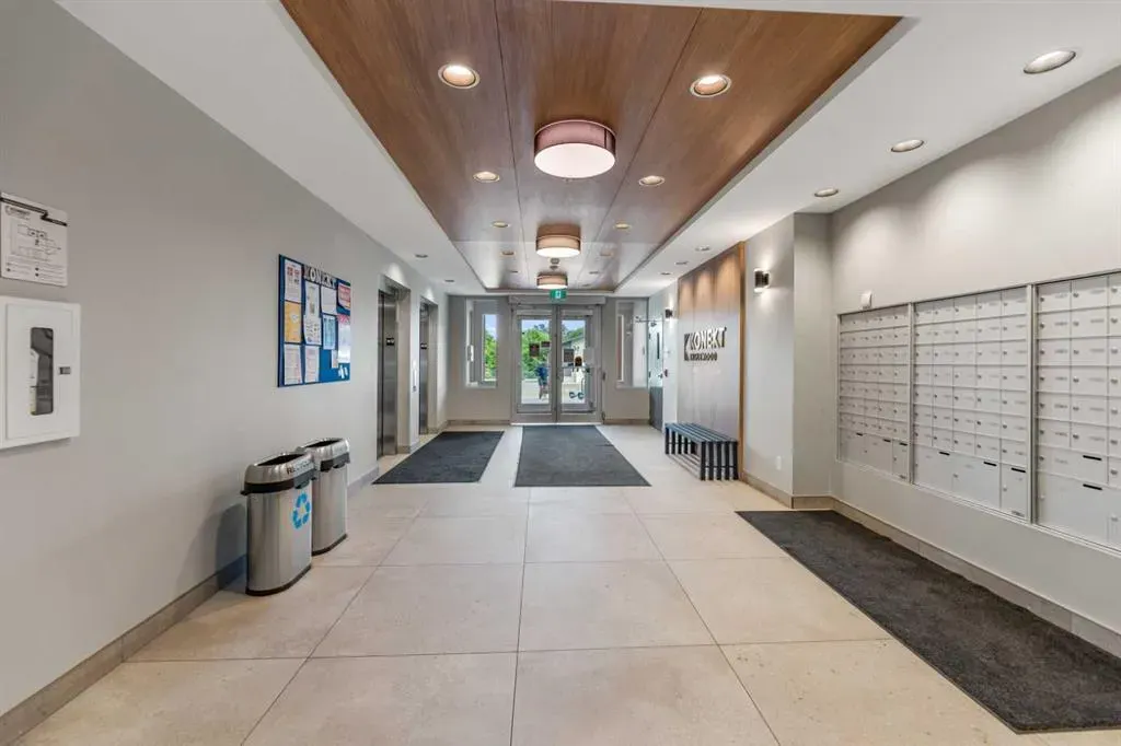 1605 17 Street SE, #302