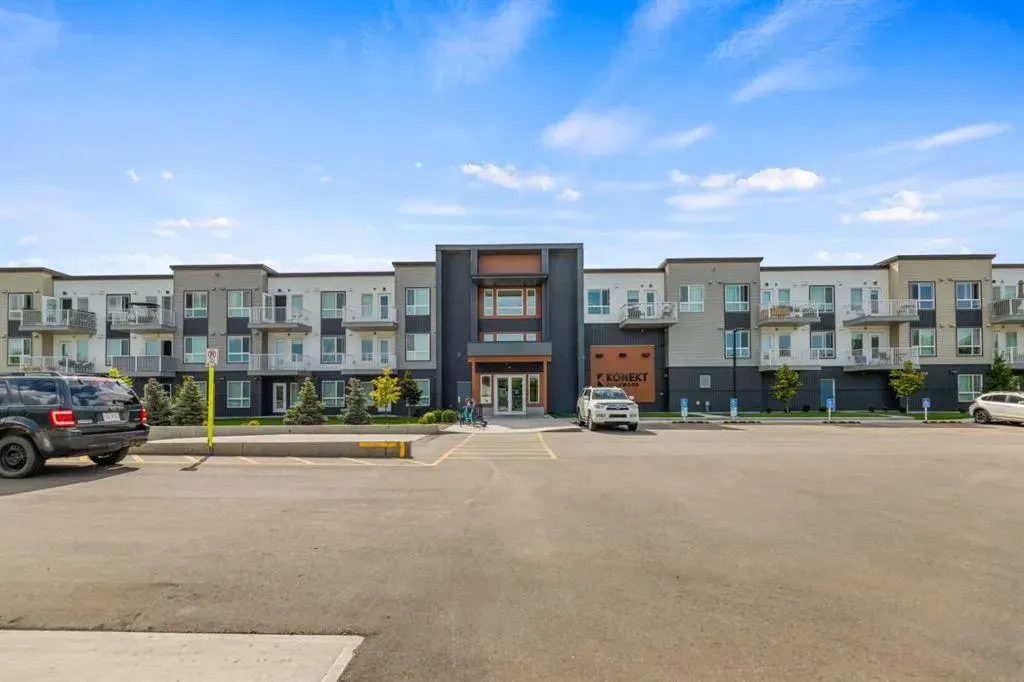 1605 17 Street SE, #302