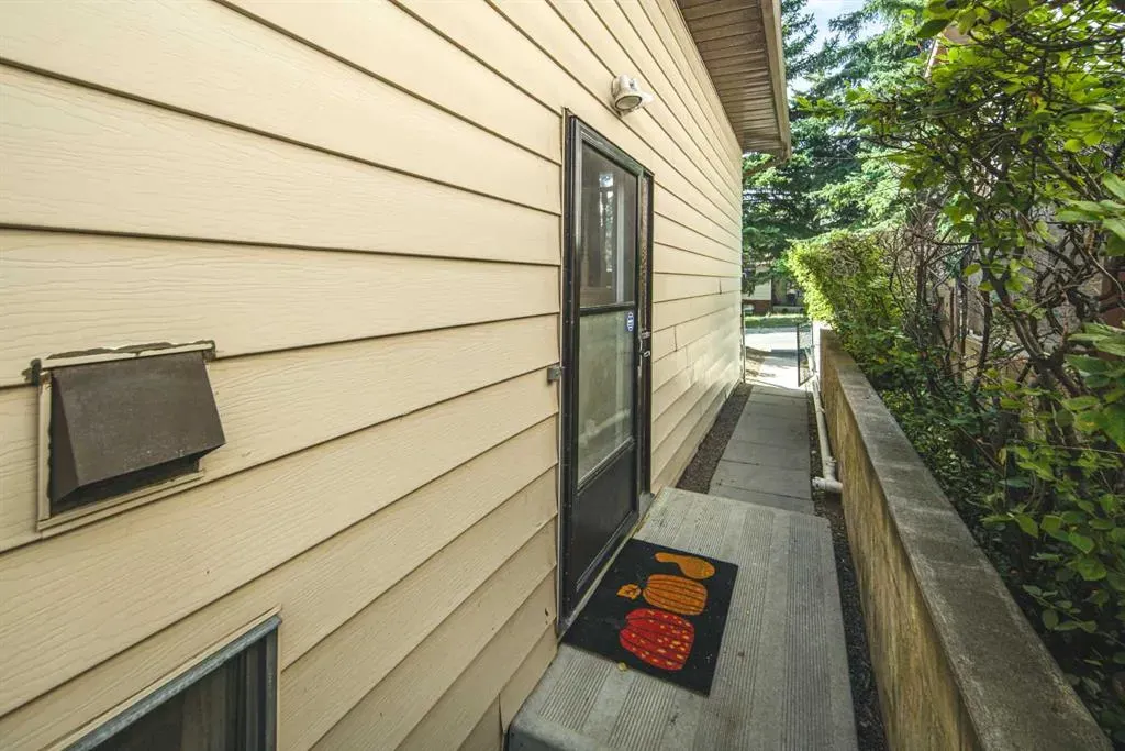 83 Edgeford Way NW