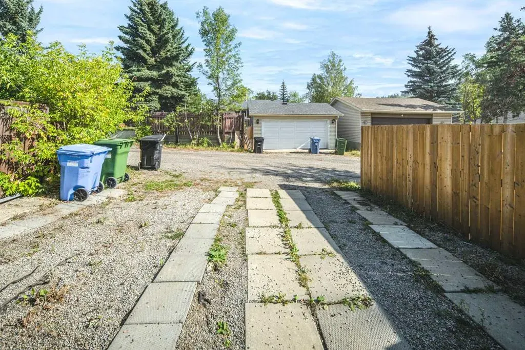 83 Edgeford Way NW