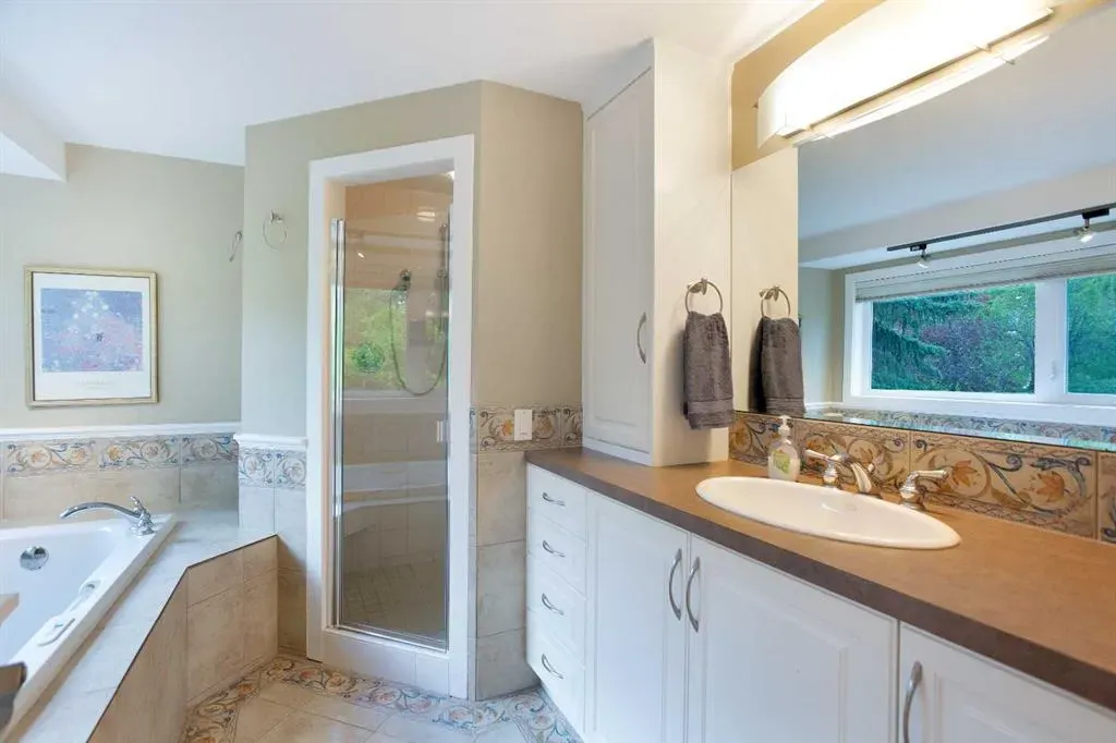 2 Varston Place NW