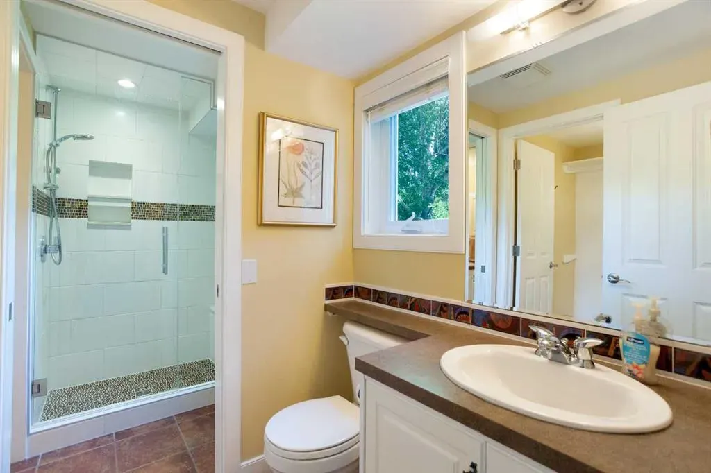 2 Varston Place NW