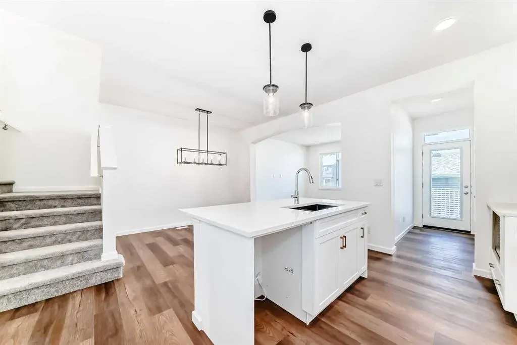 12 Starling Place NW