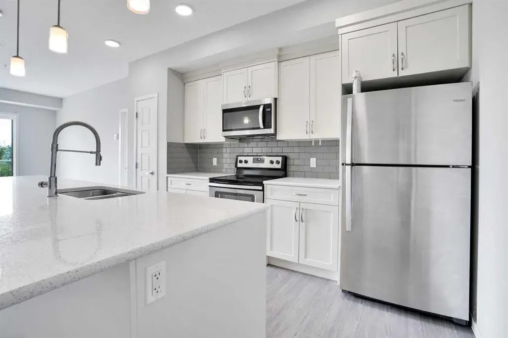 20 Seton Park SE, #203