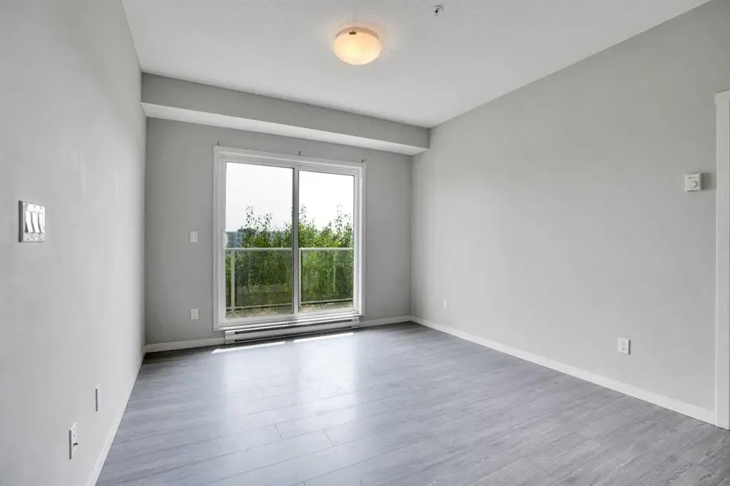20 Seton Park SE, #203