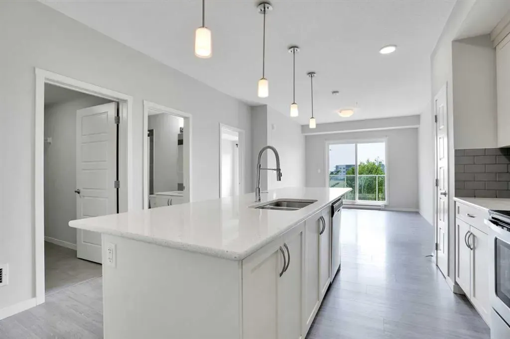 20 Seton Park SE, #203