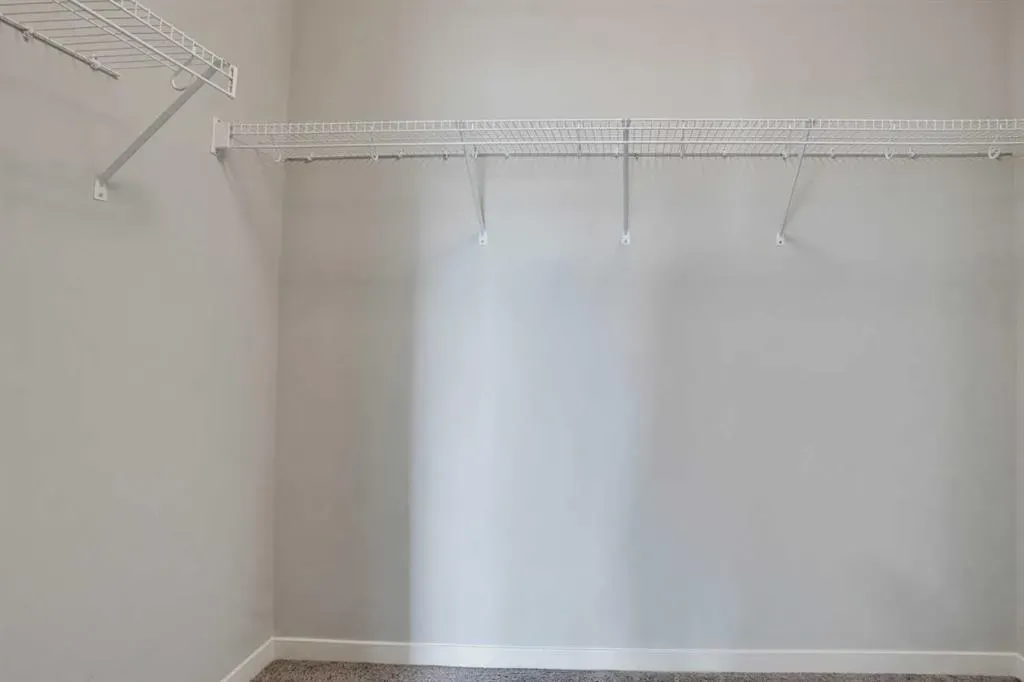 20 Seton Park SE, #203