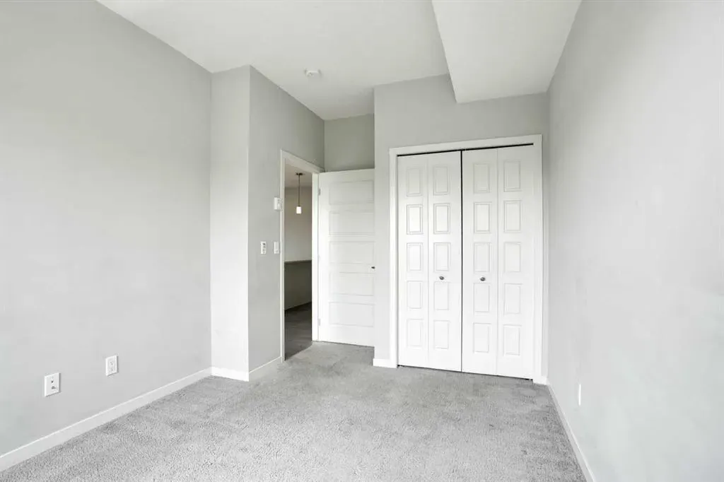20 Seton Park SE, #203
