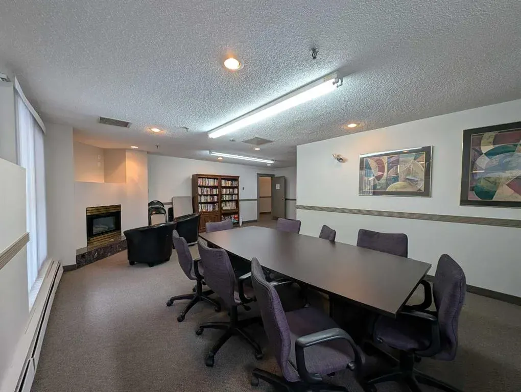 525 56 Avenue SW, #114