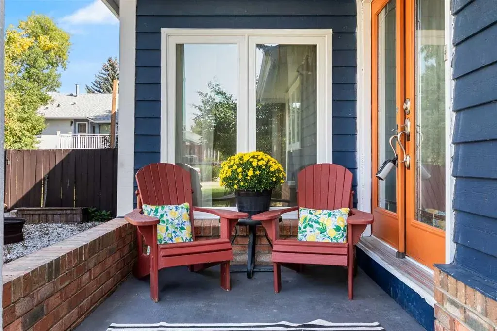 12 Deerbrook Bay SE