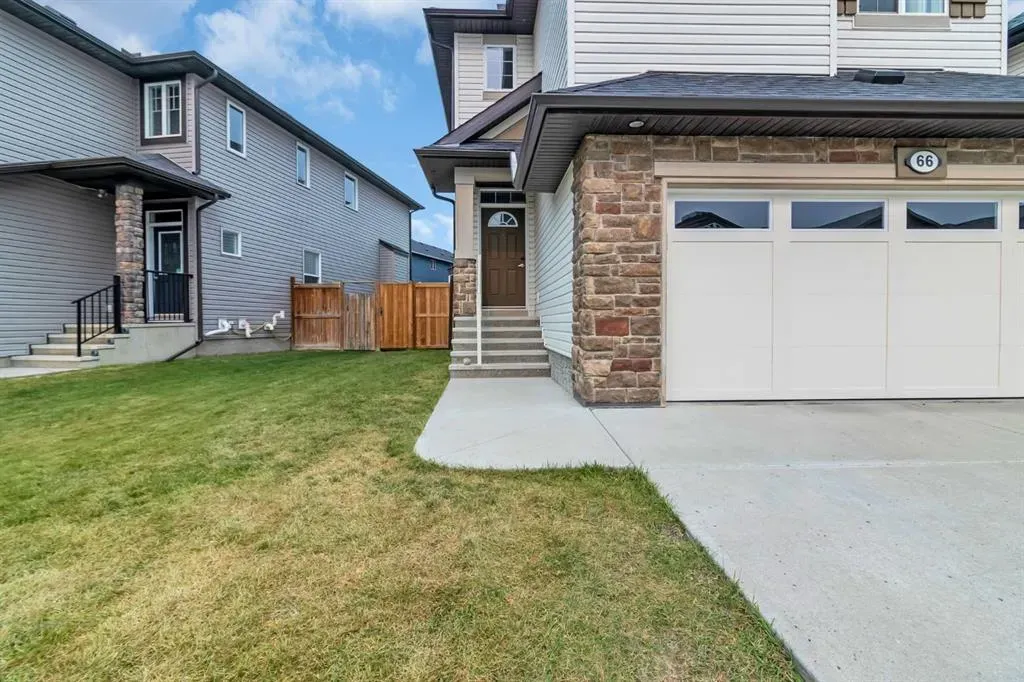 66 Skyview Shores Terrace NE