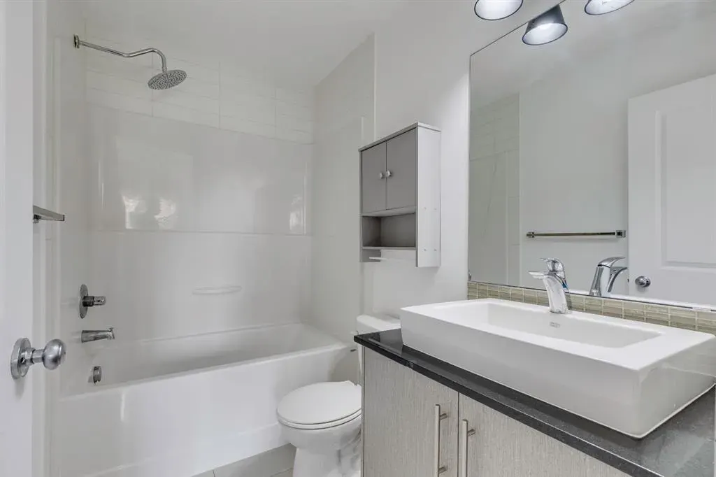 43 West Coach Manor SW, #2