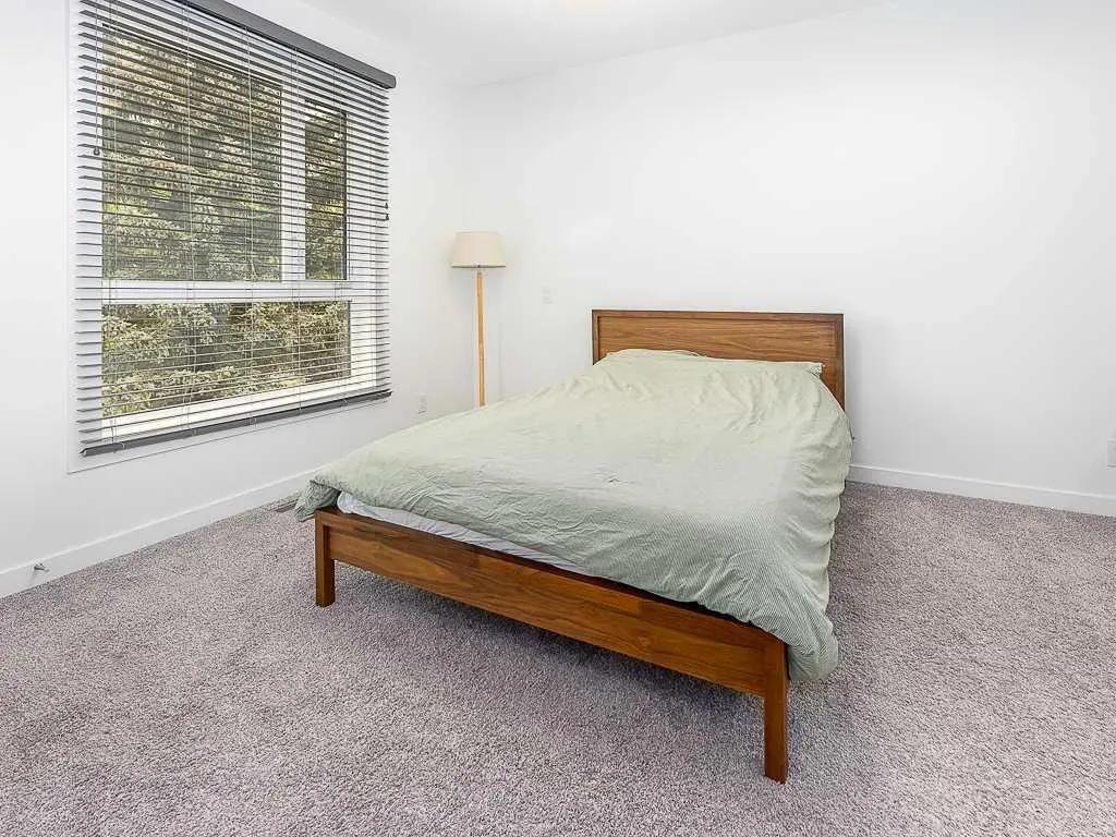 1616 24 Avenue NW, #206