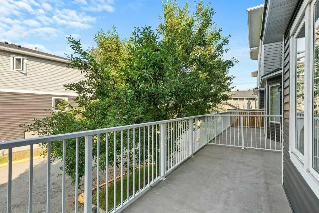 248 Regal Park NE